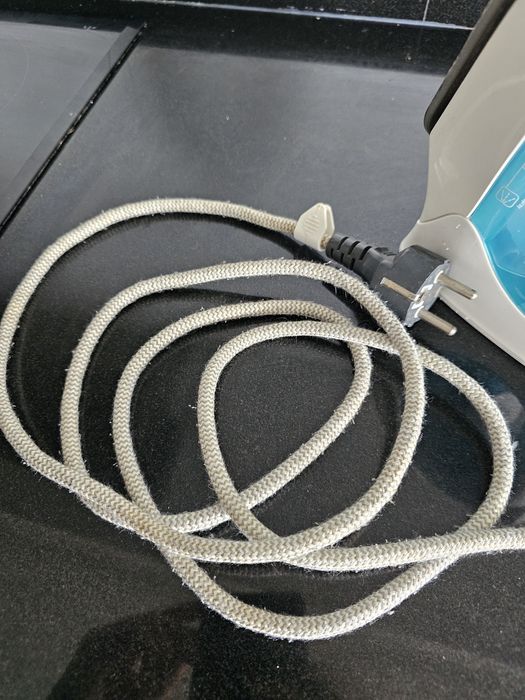 Ferro de engomar a vapor Tefal Prima 15