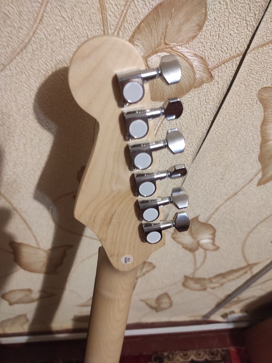 Электрогитара Starocaster