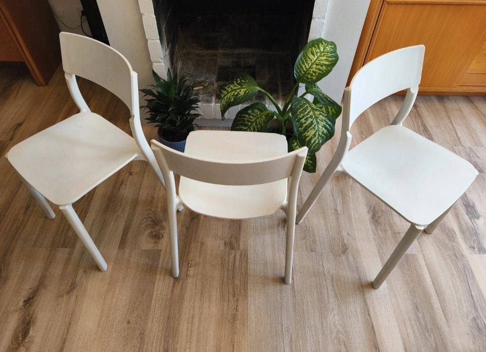Cadeiras IKEA Brancas