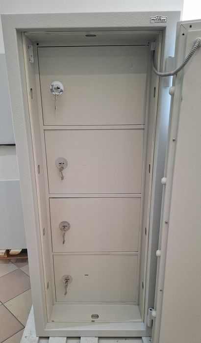 Sejf kasa pancerna Metalkas III klasa odporności na włamanie, 650 kg