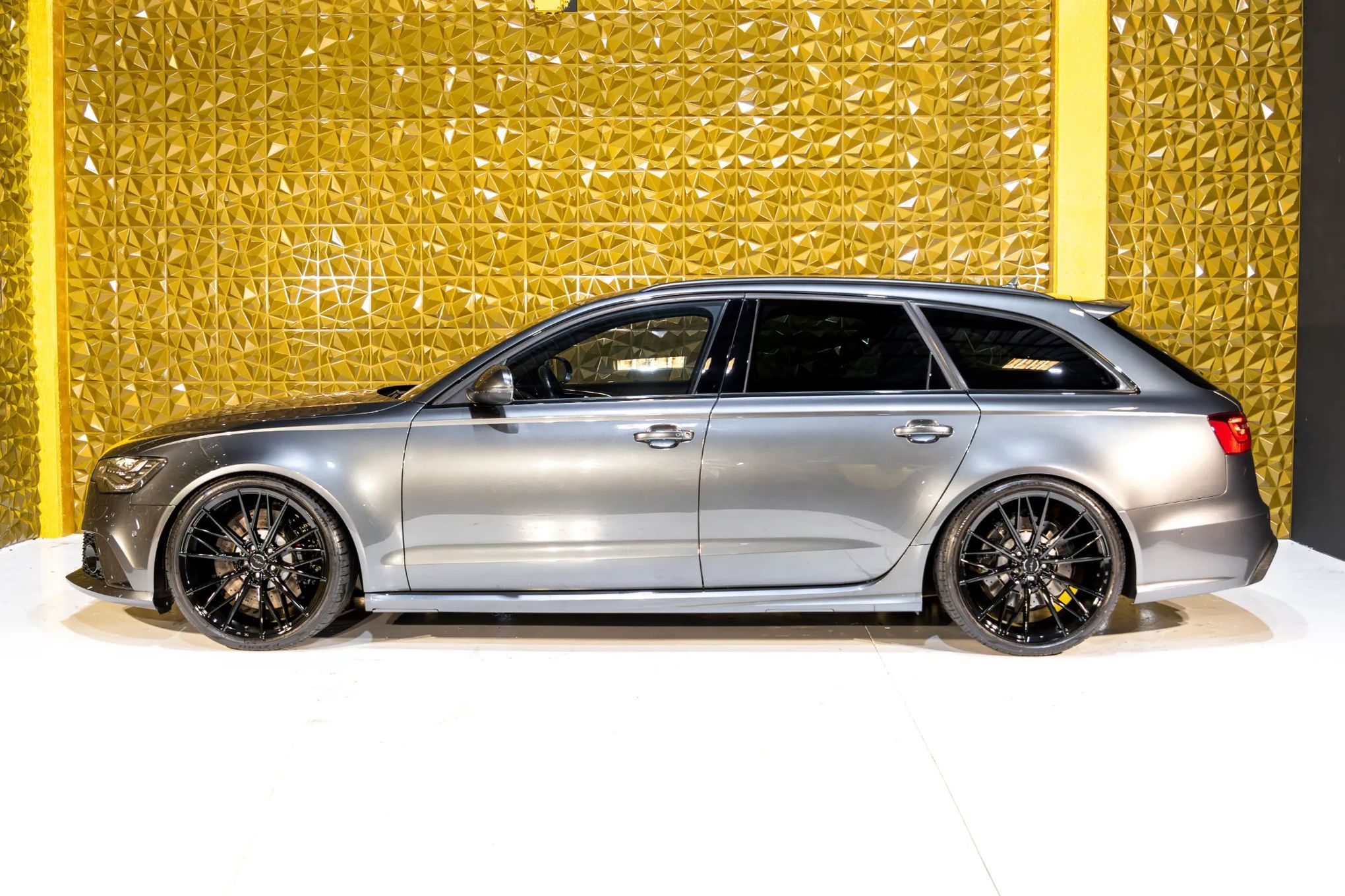 Audi RS6 Avant 4.0 TFSi quattro Tiptronic