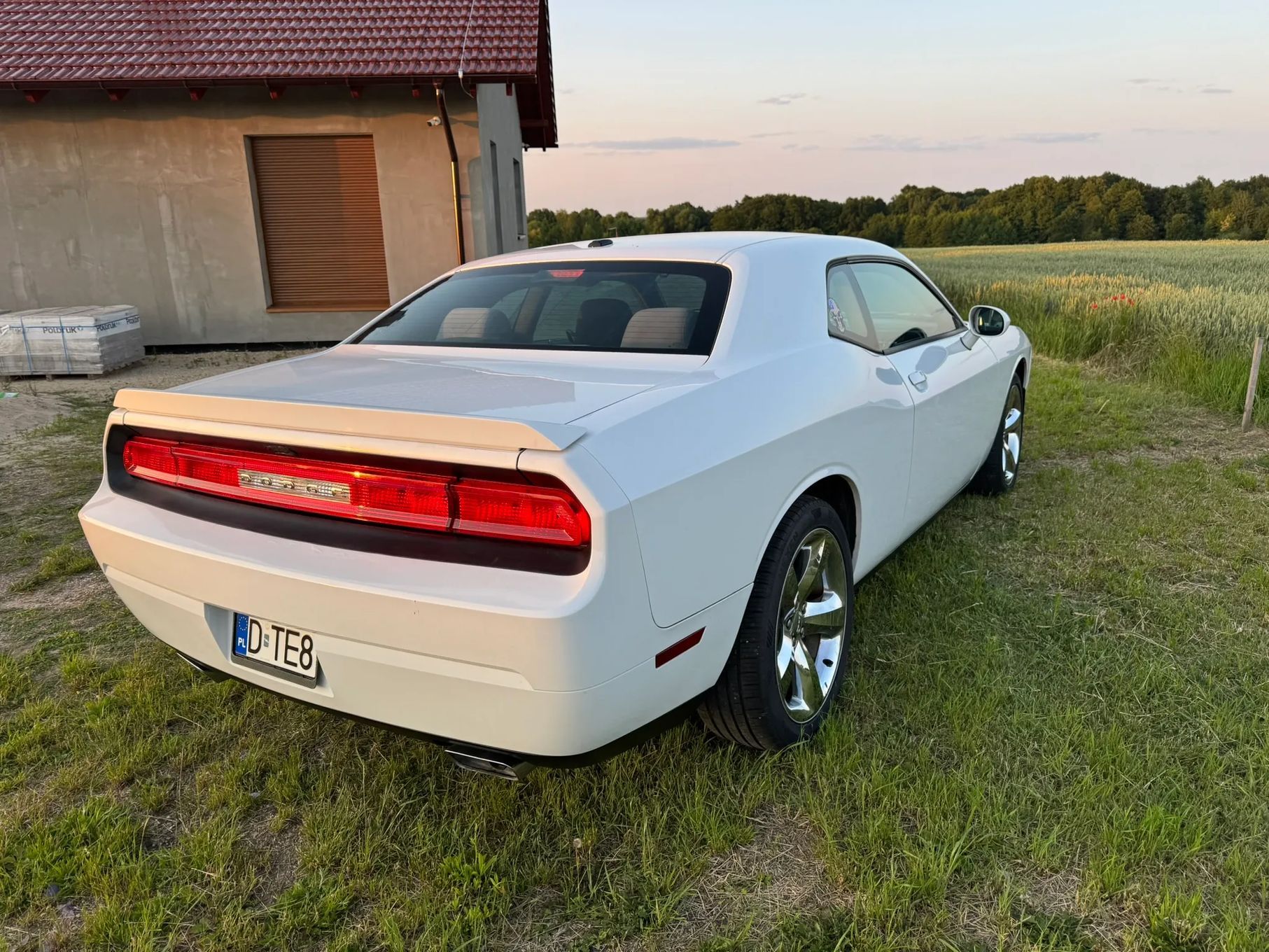 Dodge Challenger 5.7 R/T, niski przebieg