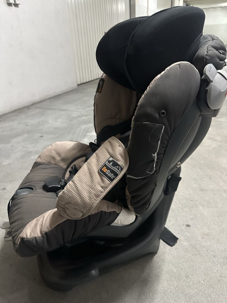 Cadeira auto de bebé