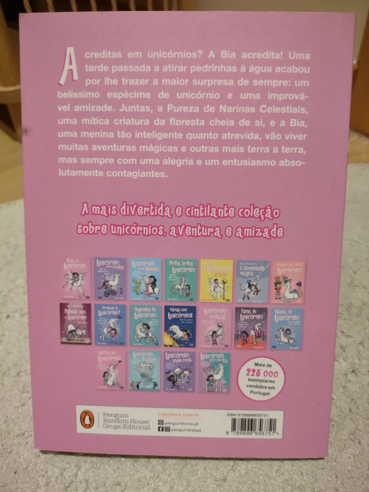 Livro Bia e o Unicórnio
