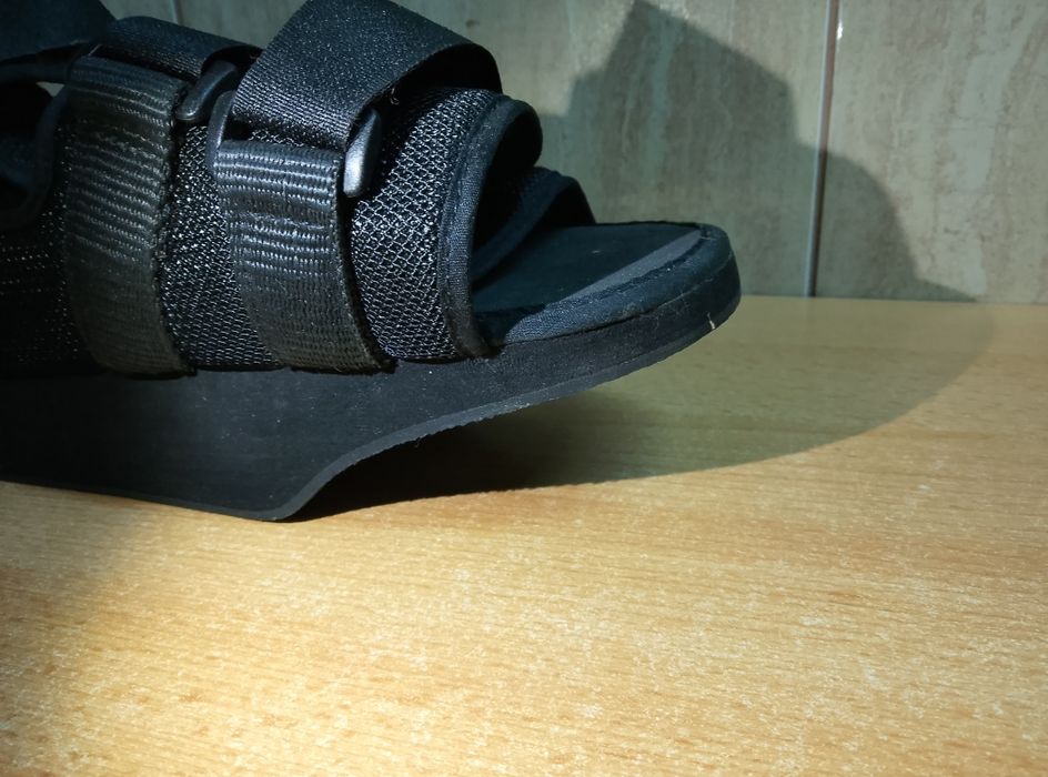 Orteza stopy but odciążający rozmiar M długość 25 cm