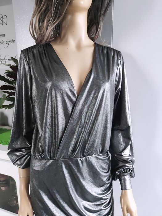 Srebrna sukienka koktajlowa okolicznościowa Andrzejki Sylwester 44