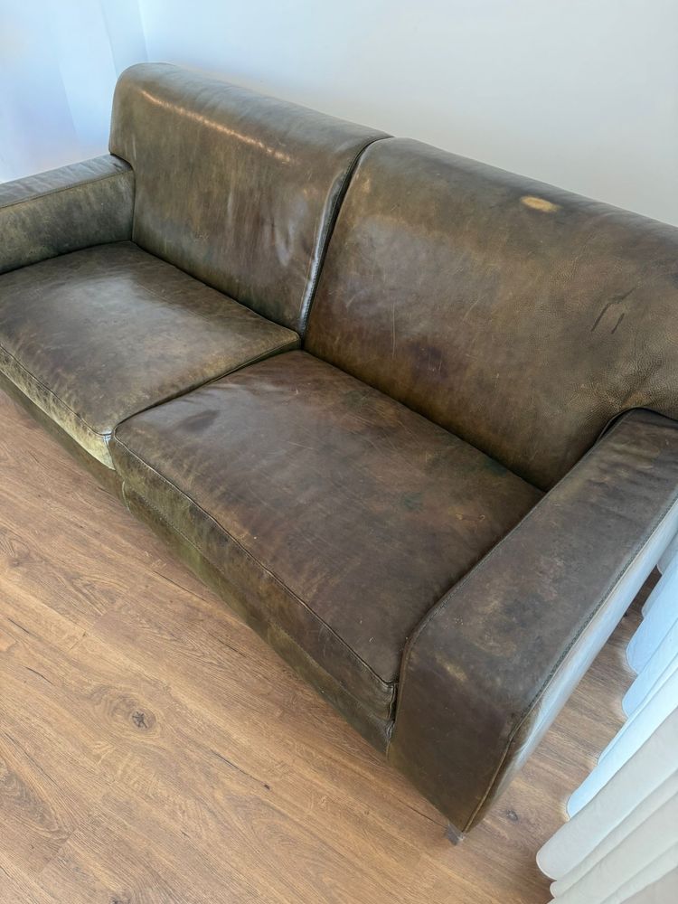 Vendo sofa de couro retro