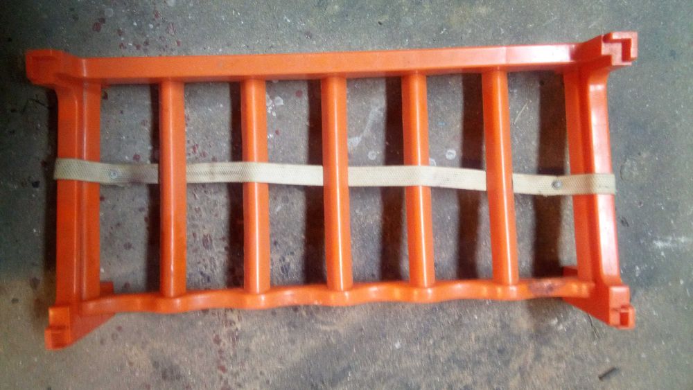 Regał na wino segmentowy