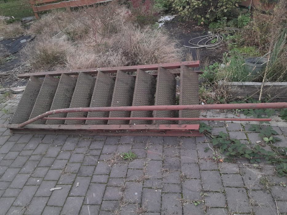Schody metalowe zewnętrzne 240x80