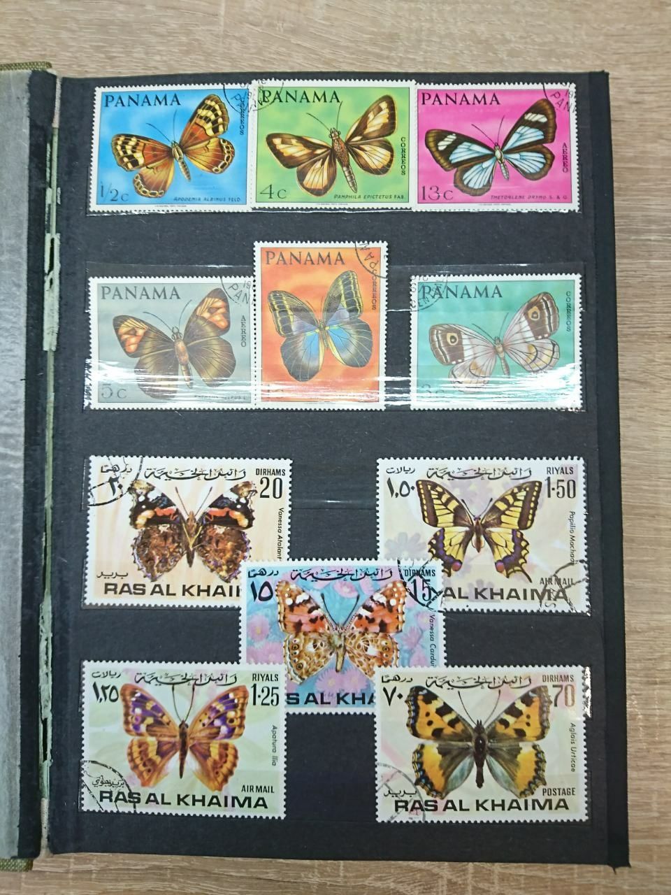 Альбом марок на тему фауна