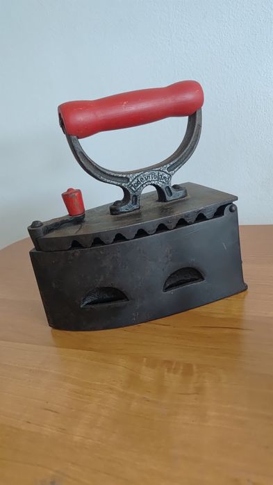 Żelazko PRL. Made in Poland.