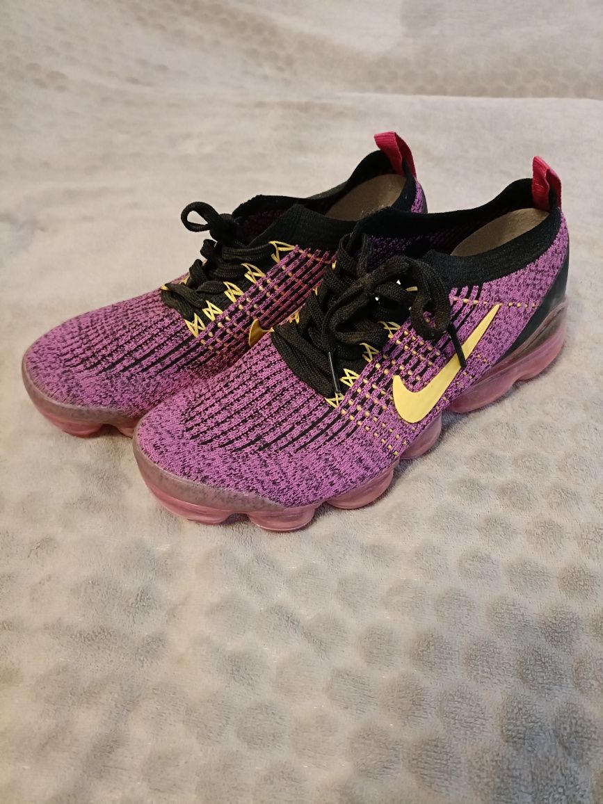 Buty sportowe rozm. 40 Nike Air Vapormax