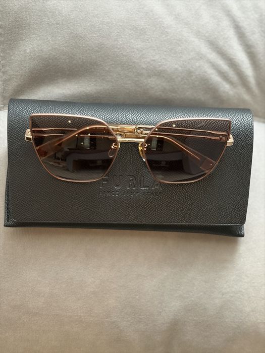 Солнцезащитные очки FURLA