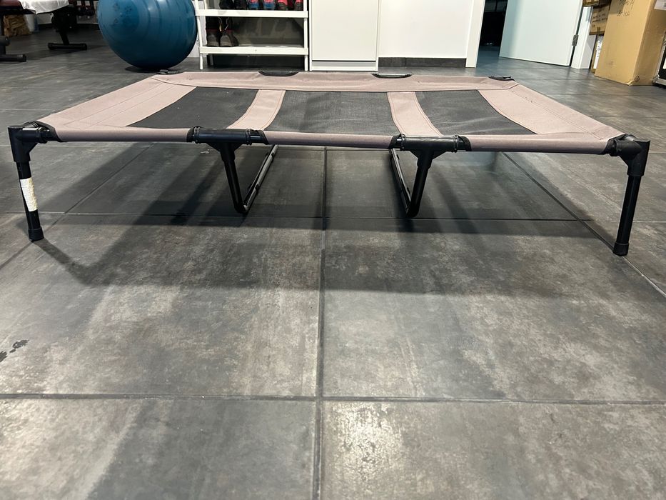 Cama elevada para pet grande porte