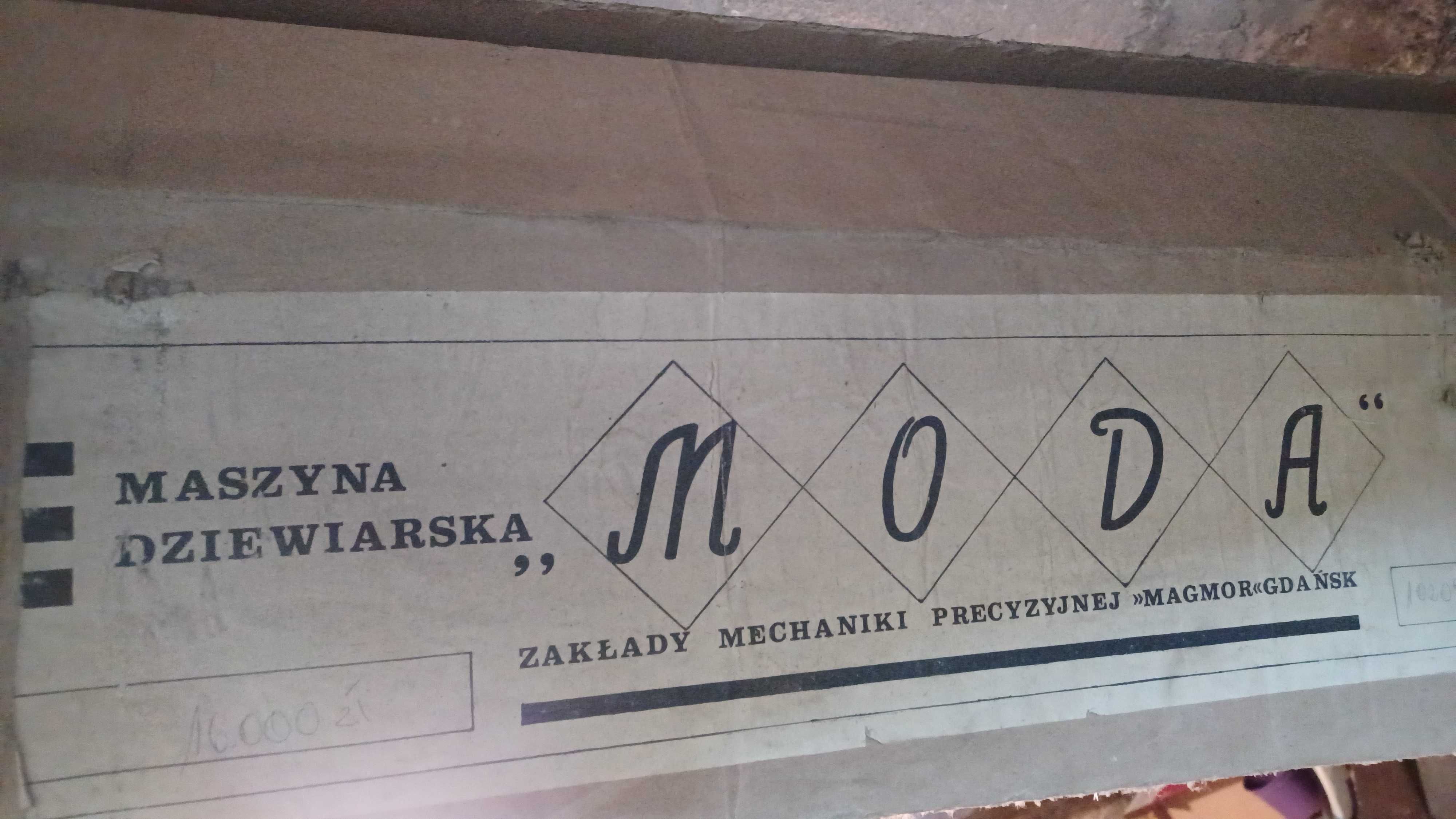 maszyna dziewiarska MODA - PRL 1985r. nieużywana