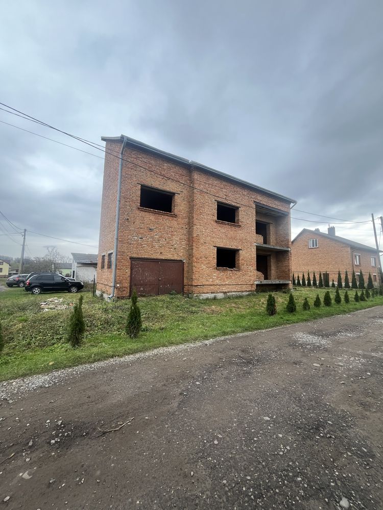 Продаж будинку місто Мостиська