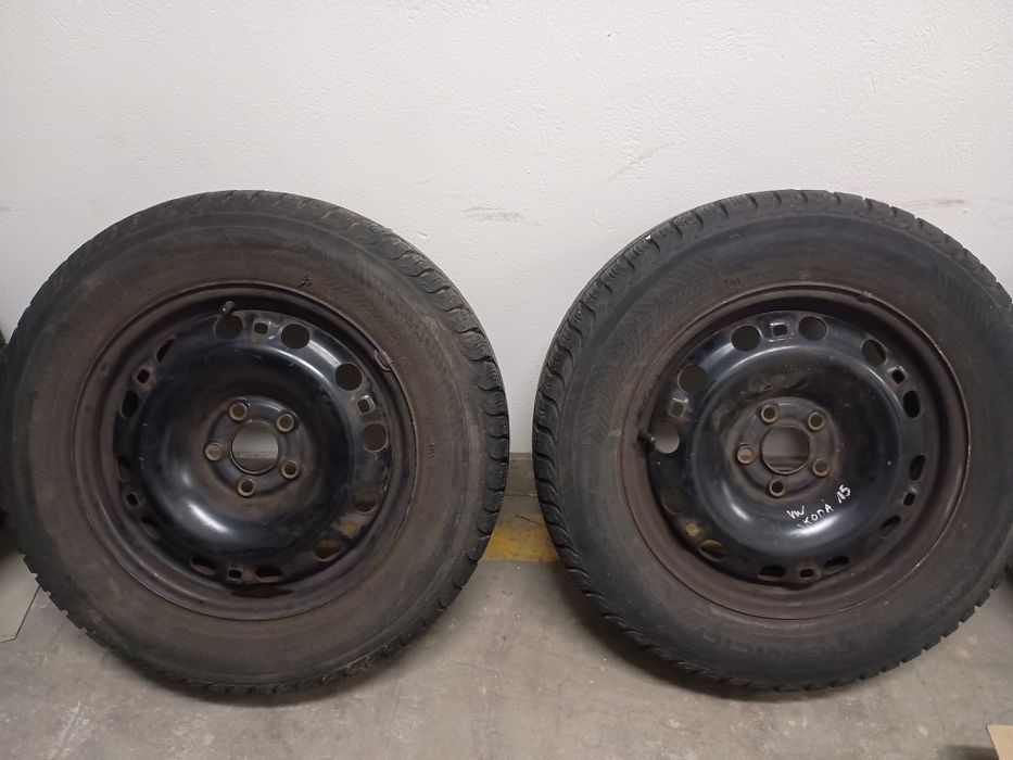 195/65R15 zima Nokian koła 5x100 piasta 57.1  śruby kołpaki zaps 
195/