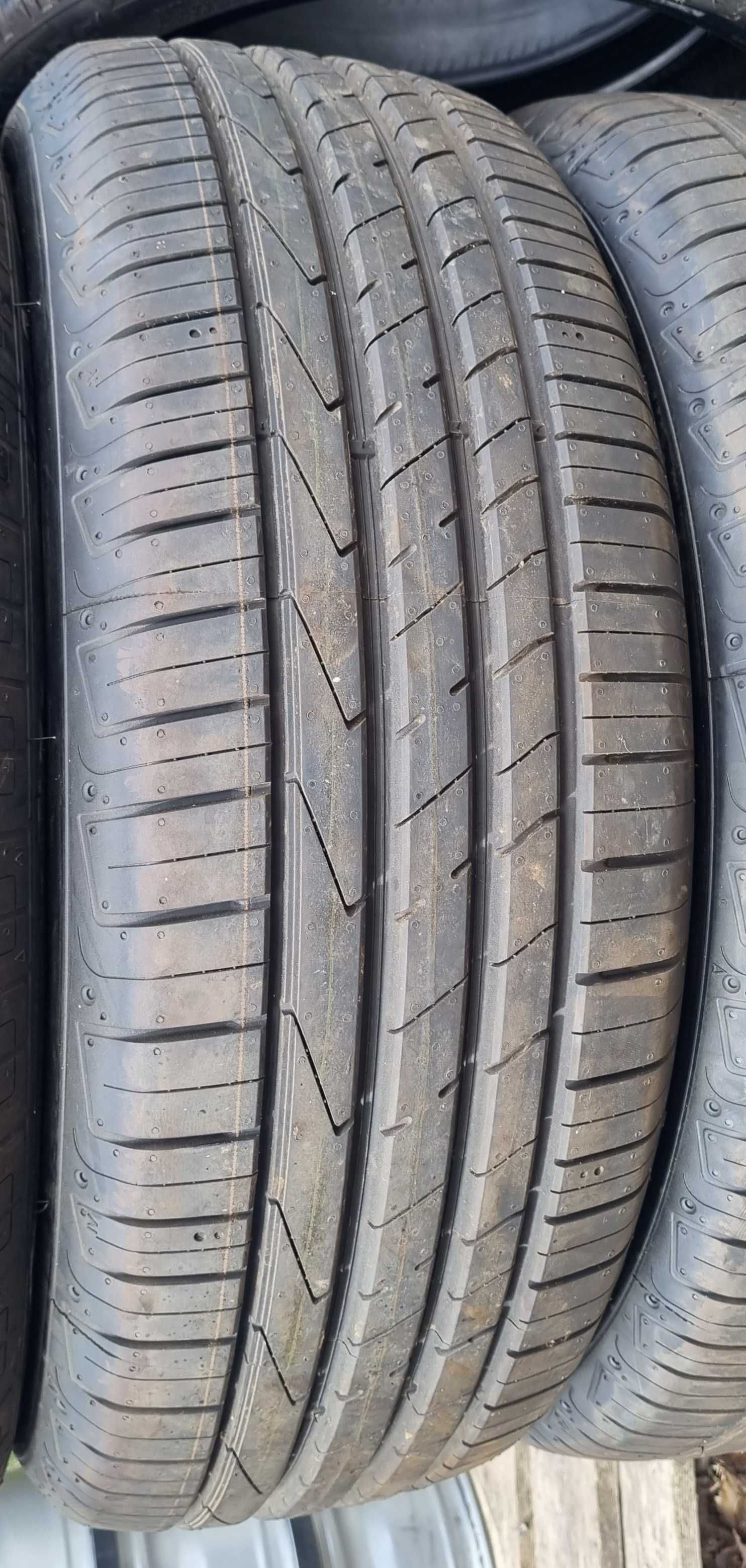 235/65R17 Hankook Ventus S1 Evo 2 SUV Lato