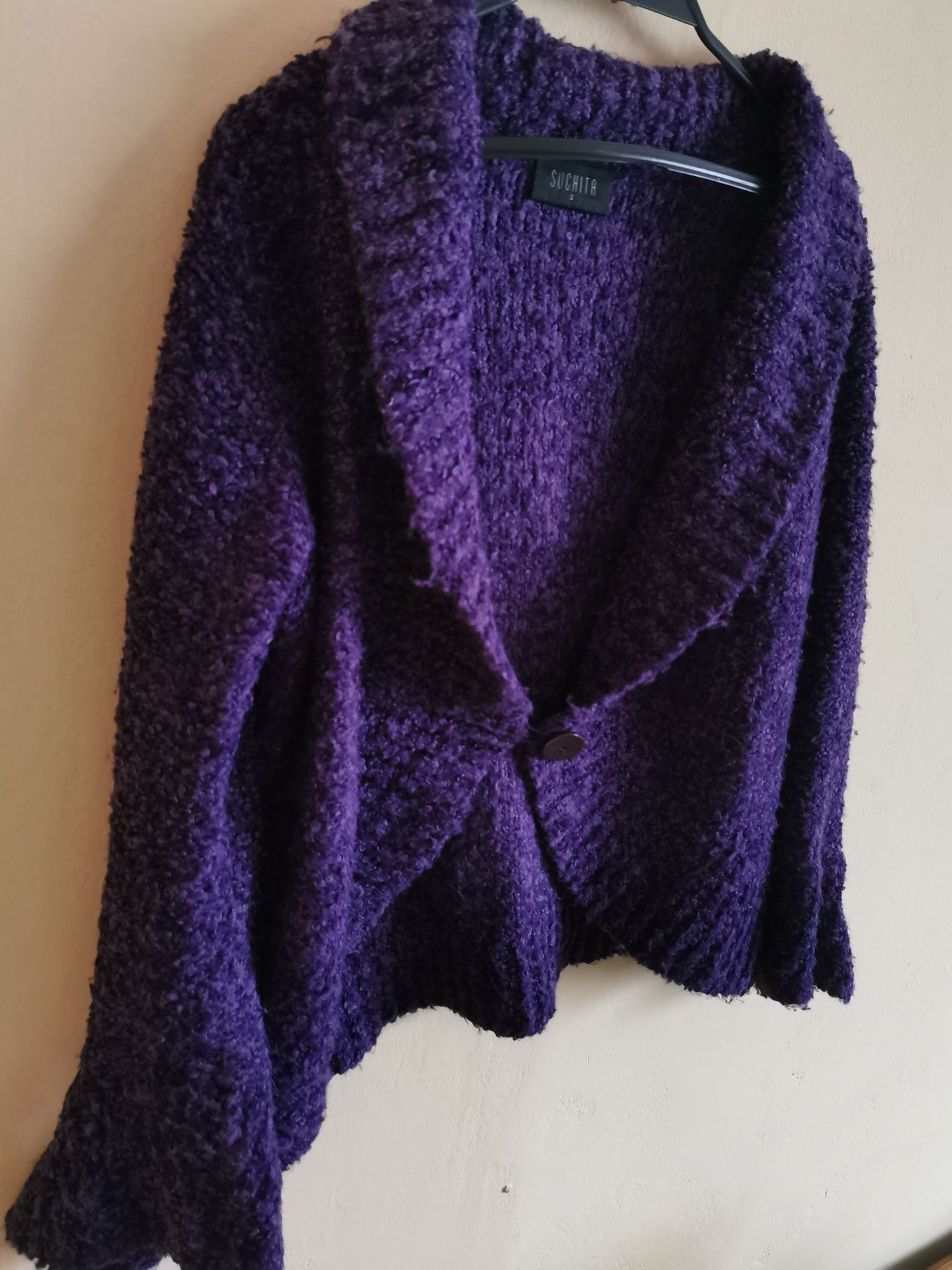 Filetowy sweter damski