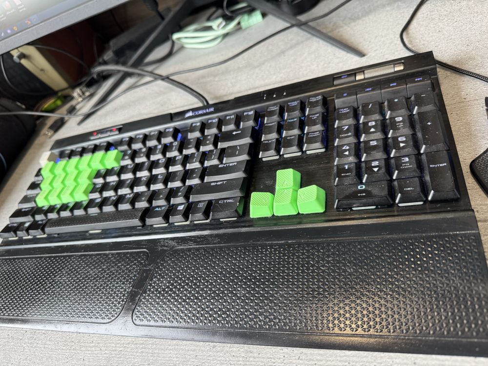Продам клавіатуру corsair k70 low profile. Ігрова Клавиатура игровая.