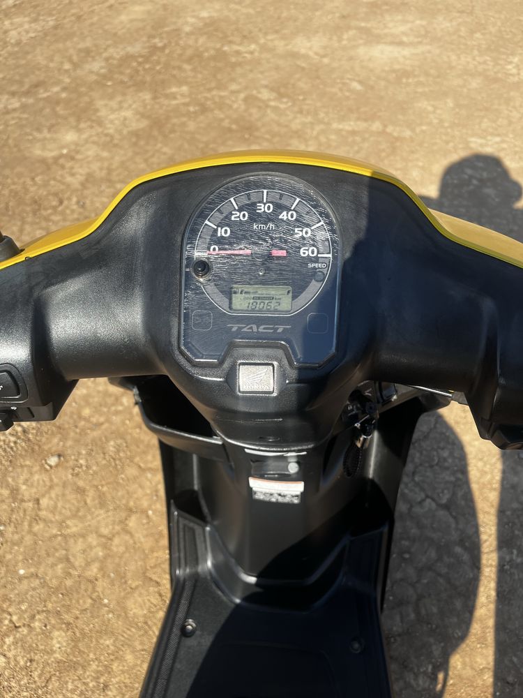 Honda Tact мопед