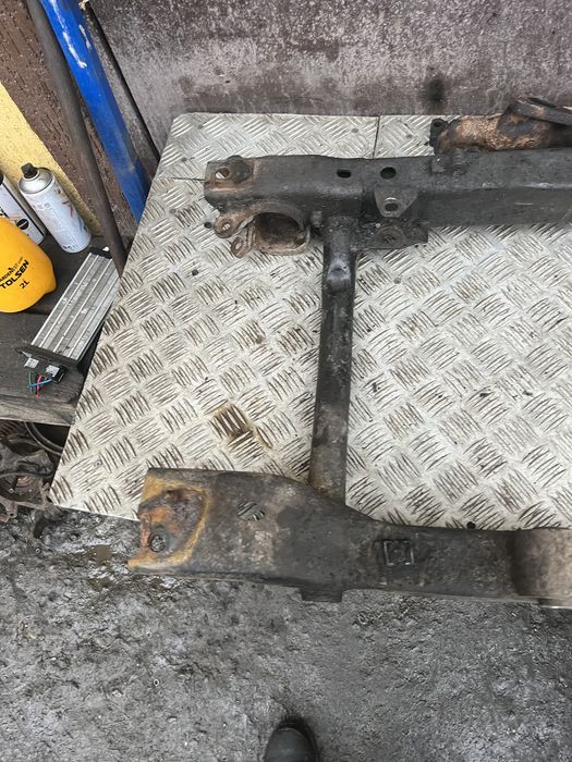 Балка передняя Mercedes ml w163 год 02 мерседес мл 163