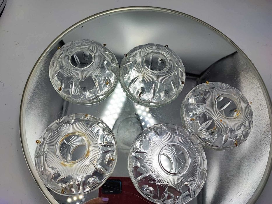 Stara szklana miseczka na żyrandol,kinkiet,świecznik,cena za 1 sztukę