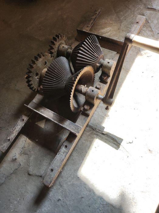 Дробилка для винограда