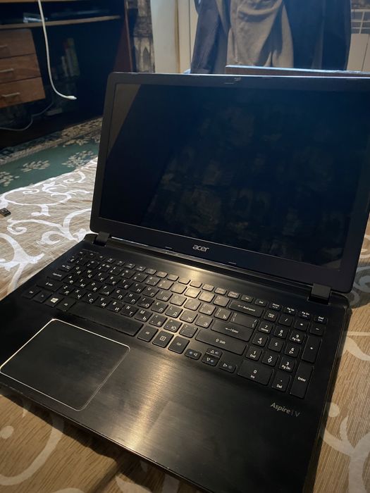 Ноутбук Acer Aspire V5-573G