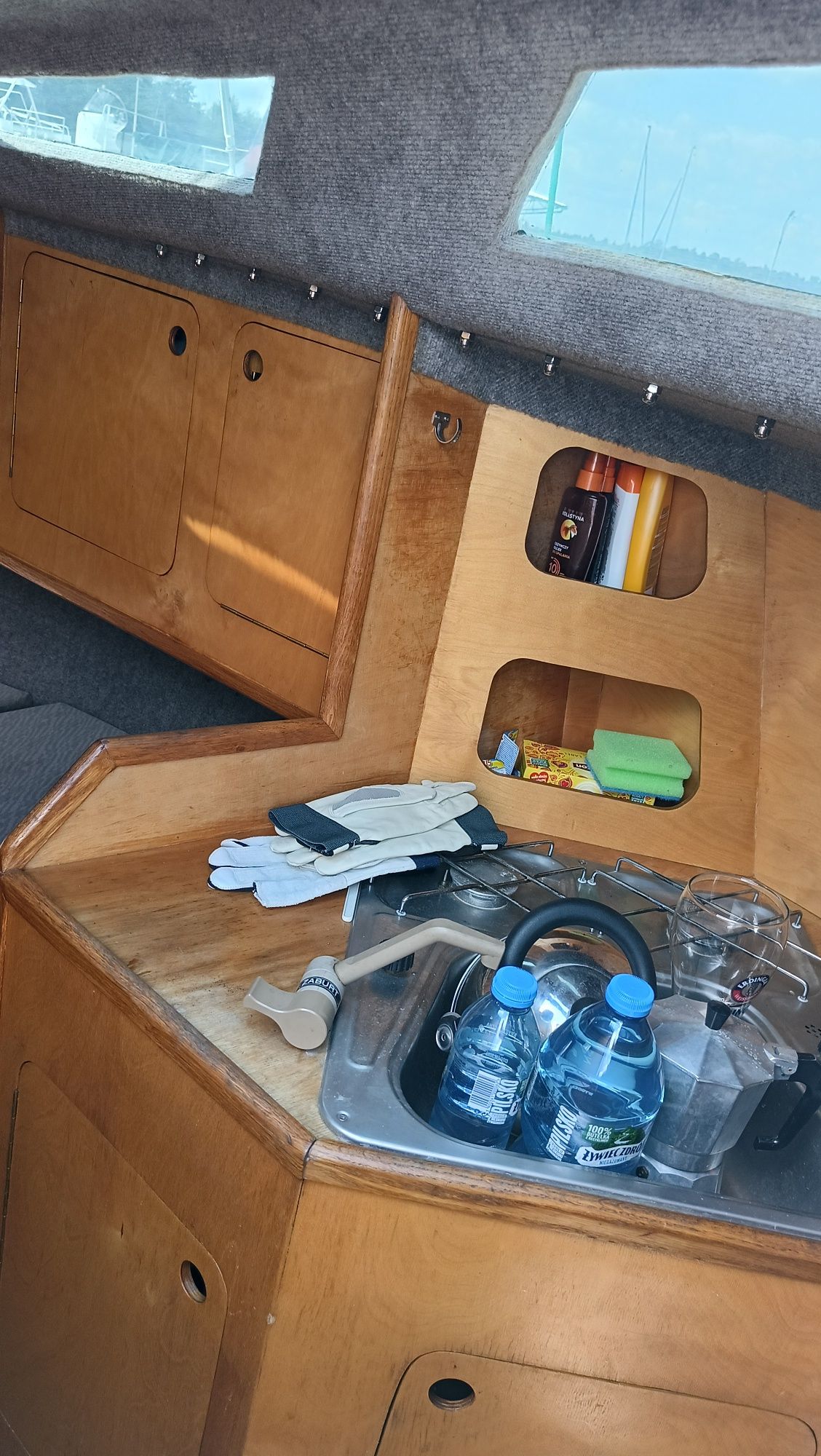 Żaglówka TES 660 Rt jacht żaglowy