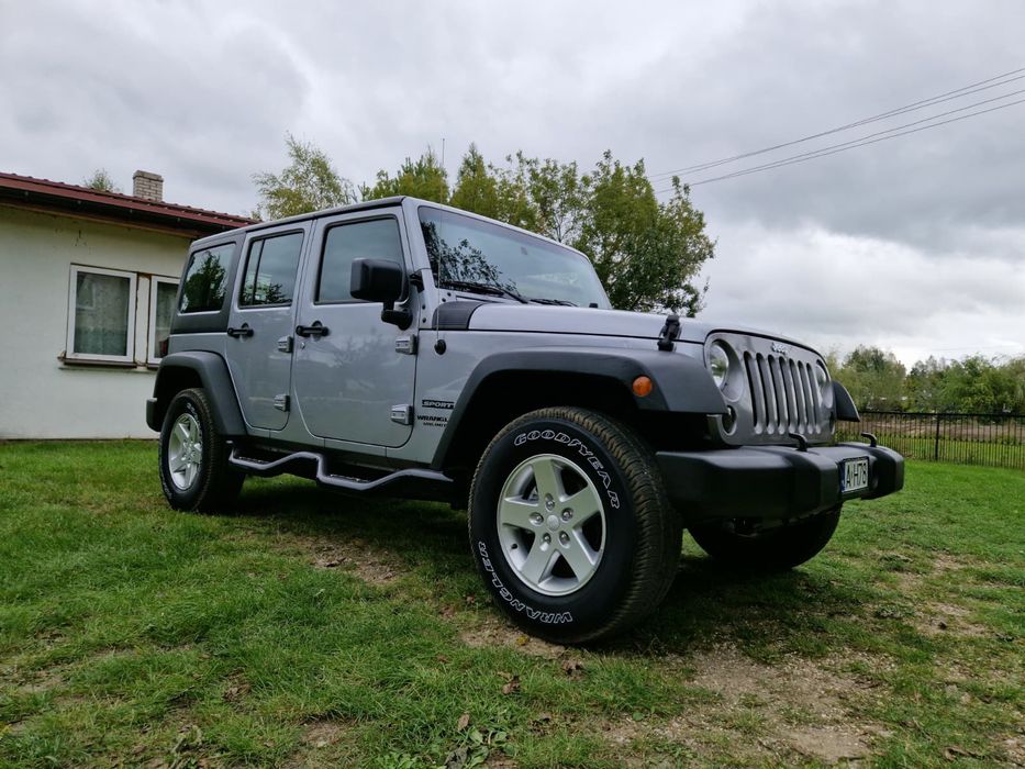 Wrangler w  zachowany w oryginalnym stanie wolny od korozji
