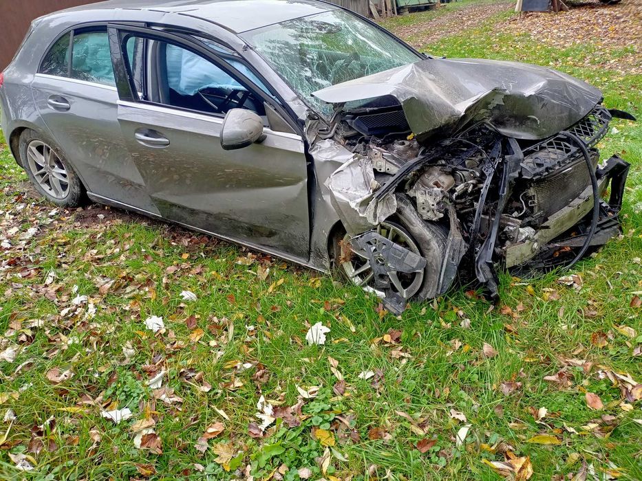 mercedes A klasa 2019r uszkodzony