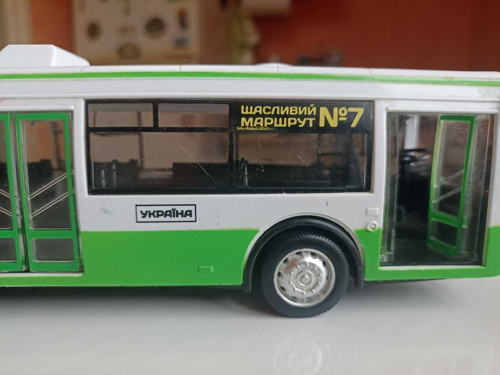 Автобус , ЛИАЗ 5292, работает свет, звук, двигатель, двери