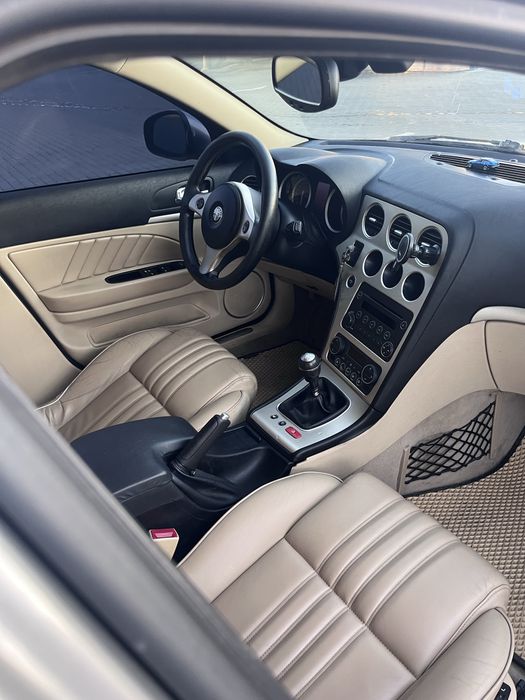 Продам Alfa Romeo