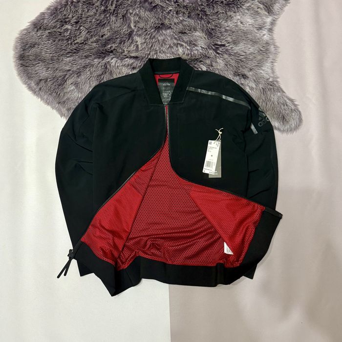 Куртка бомбер Adidas М розмір 00200