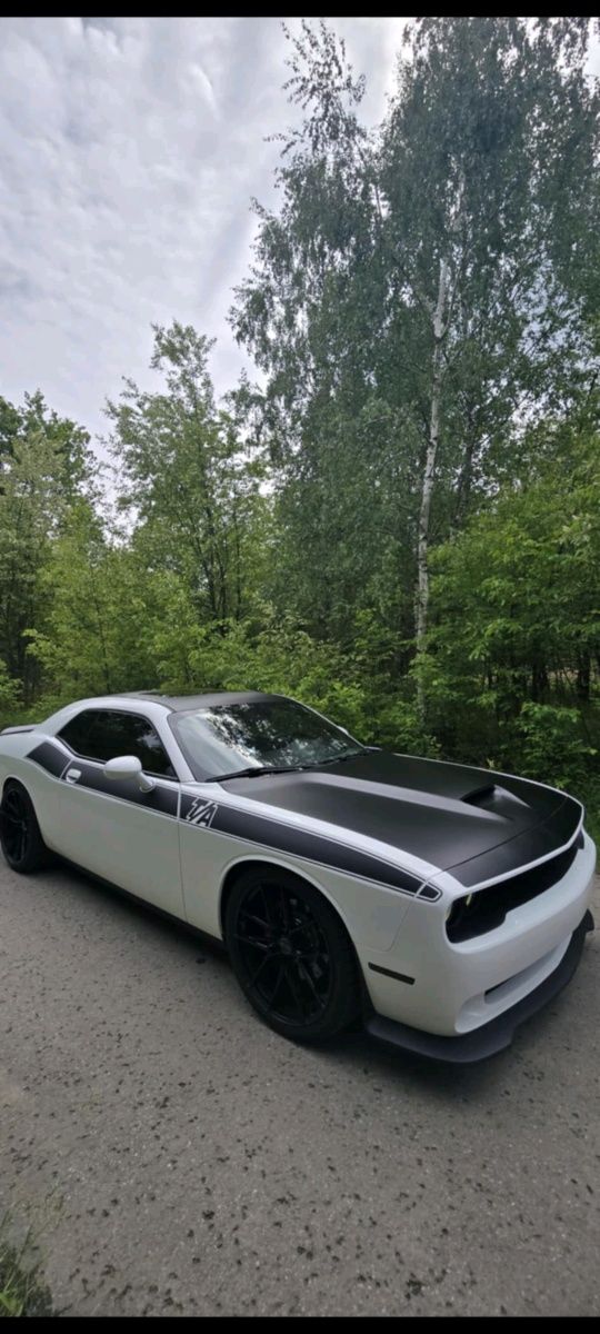 Wynajem Dodge Challenger, wypożyczalnia