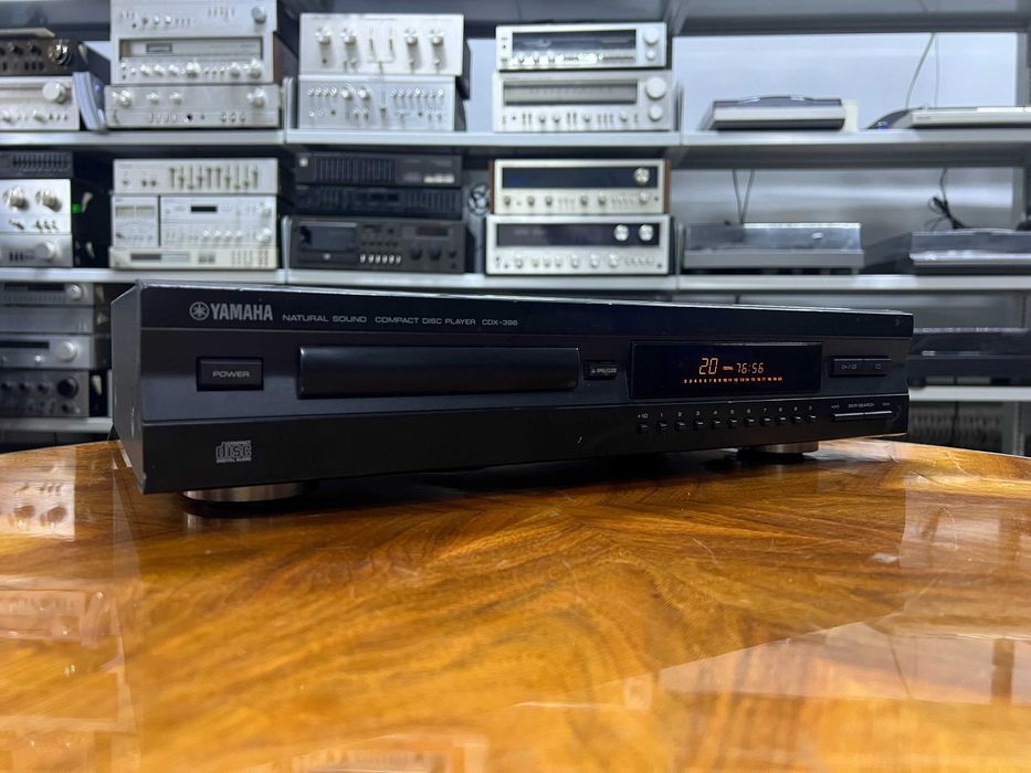 Odtwarzacz płyt CD Yamaha CDX-396 Audio Room