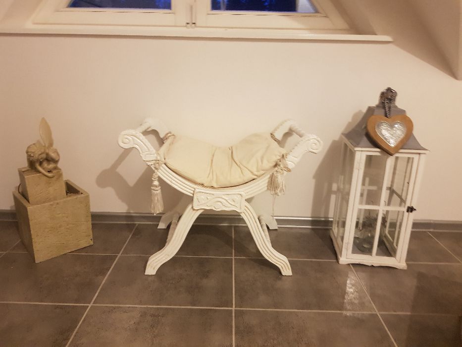 Przepiękne siedzisko szezlong shabby chic