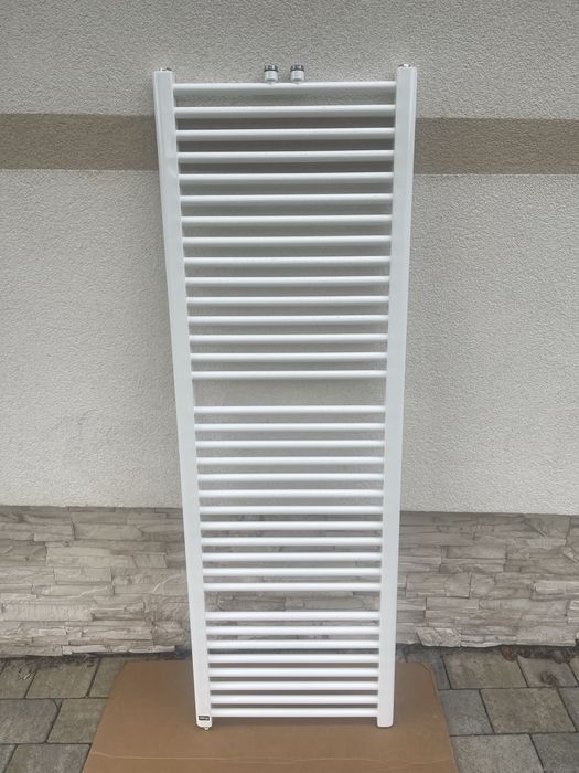 Grzejnik łazienkowy Gorgiel 150x50 biały połysk +Zawór termostatyczny