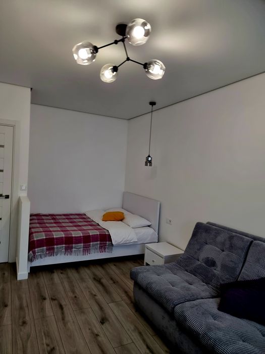 Люкс! Яровиця! Паркомісце!Центр!погодинно 650 та подобово