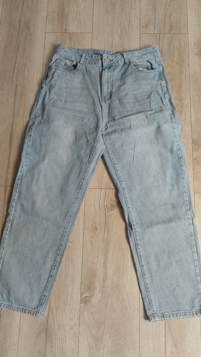 Baggy jeans z Bershki