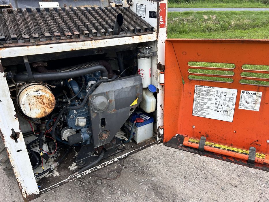 Miniładowarka ładowarka Bobcat 643