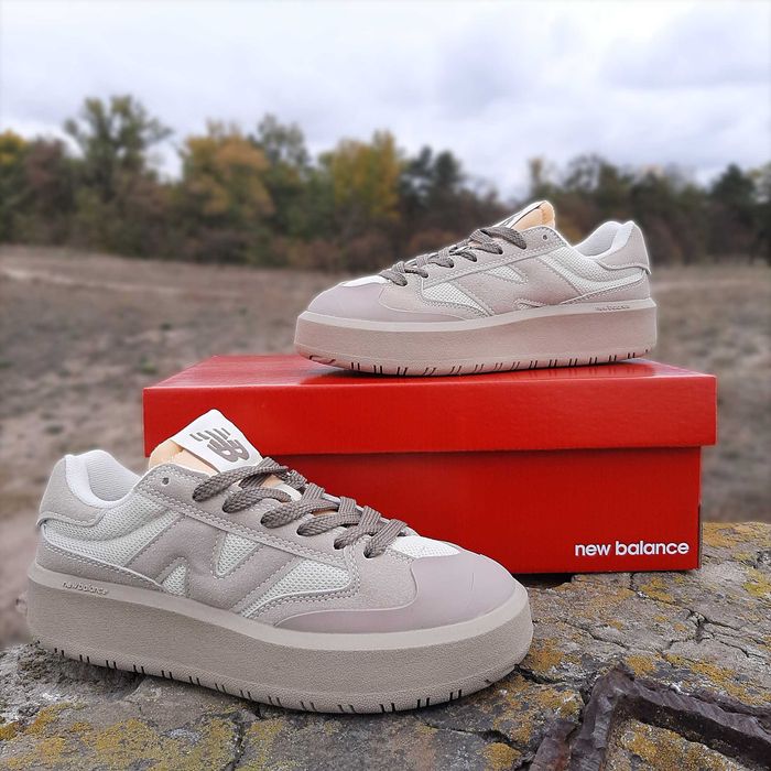 Жіночі кросівки New Balance CT302 бежеві