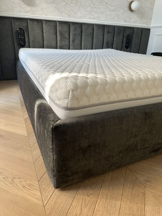 Łóżko tapicerowane premium 160 x 200 cm - jak nowe!
