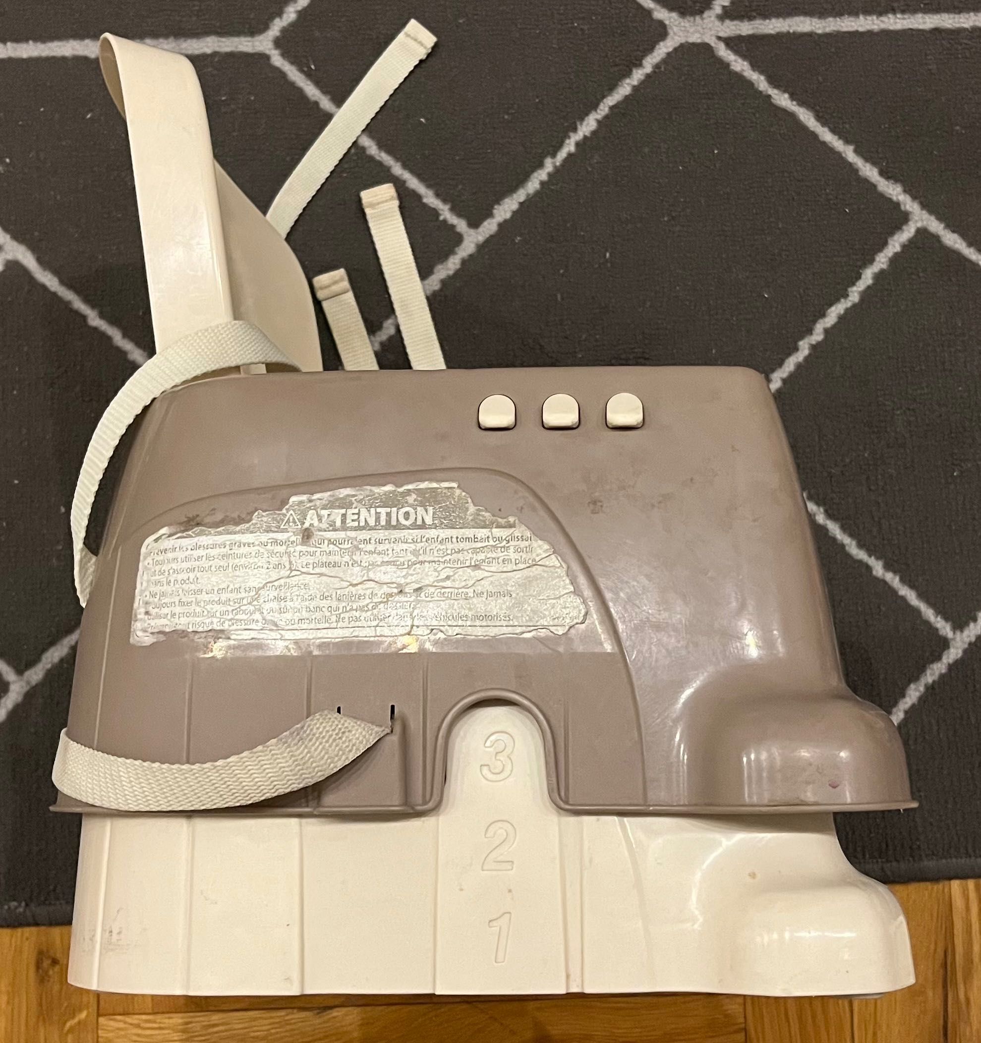 Przenośny fotelik krzesełko turystyczne dla dziecka Fisher Price