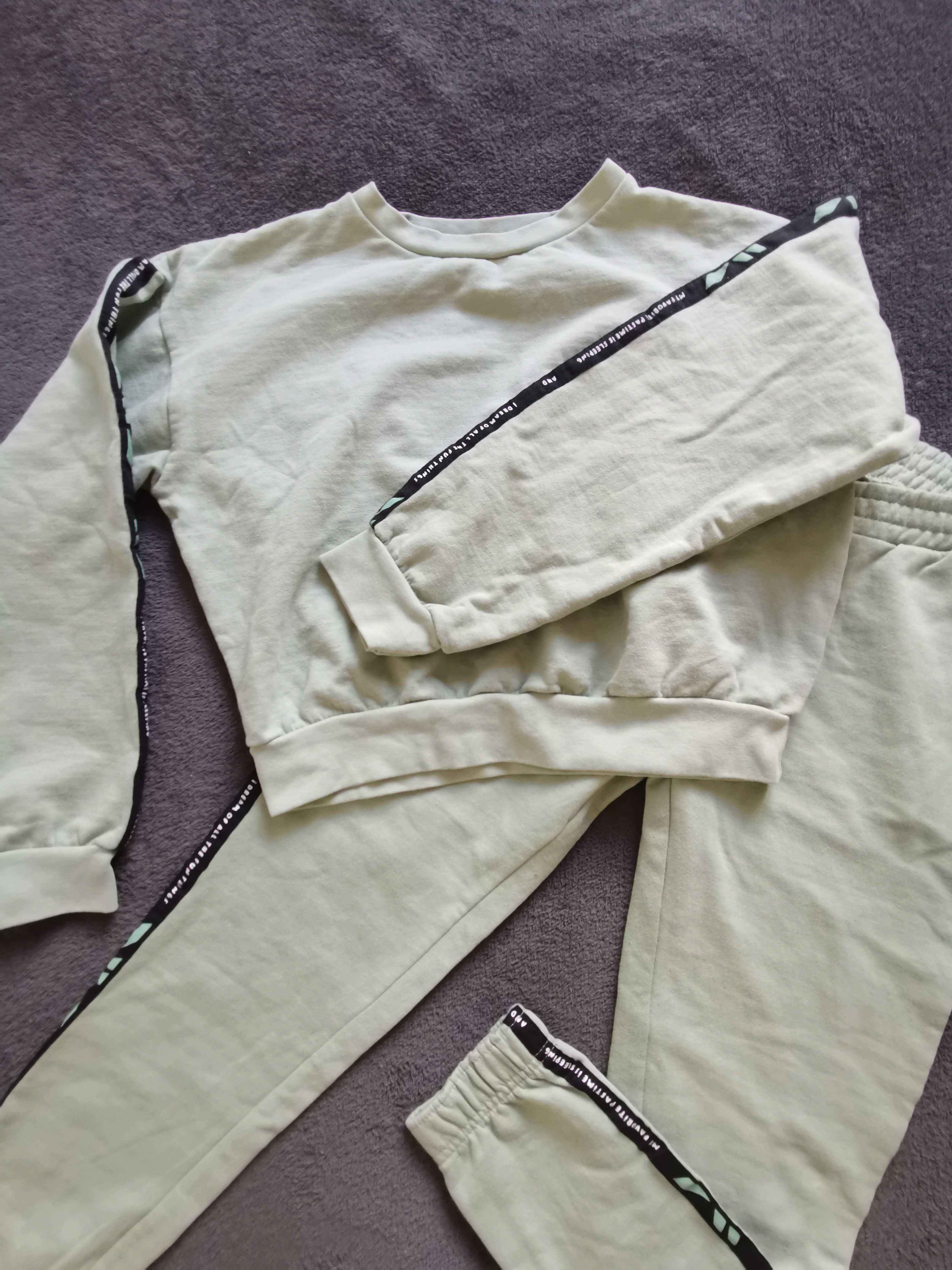 Komplet dresowy dres bluza i spodnie Reporter Young 158/164