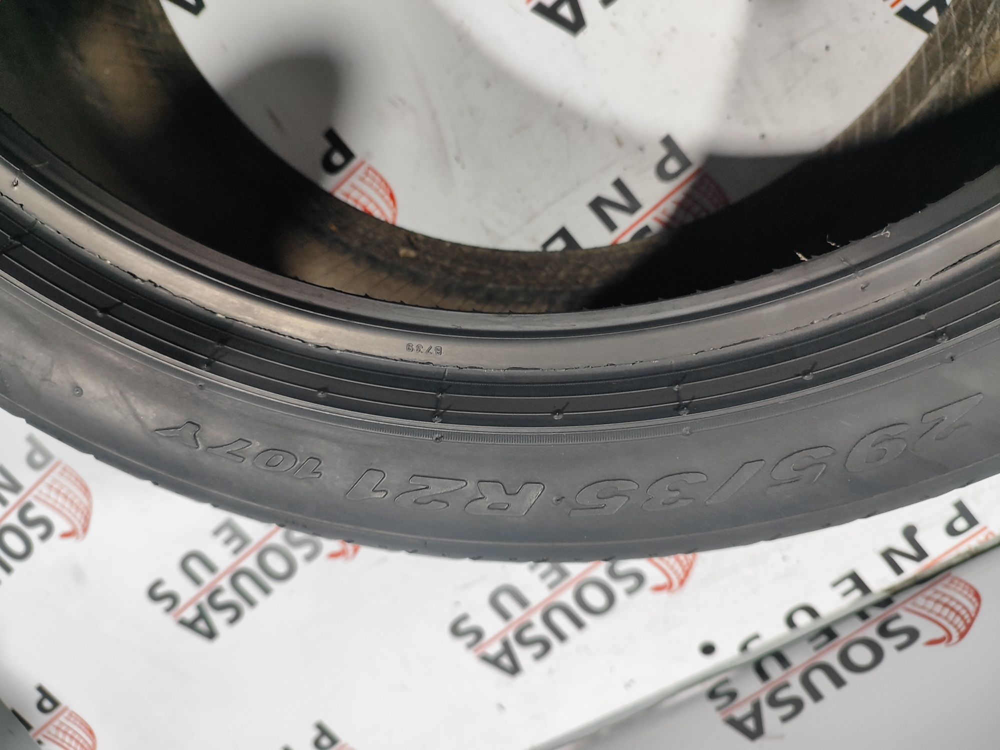 2 pneus semi novos 295-35R21  107y Pirelli - Oferta dos Portes
