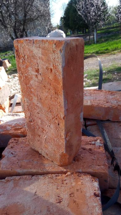 Кирпич красный, цегла и огнеупорный б/у.