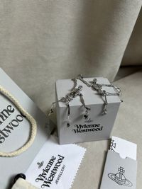 Vivienne Westwood Skeleton Earrings оригинал сережки серьги