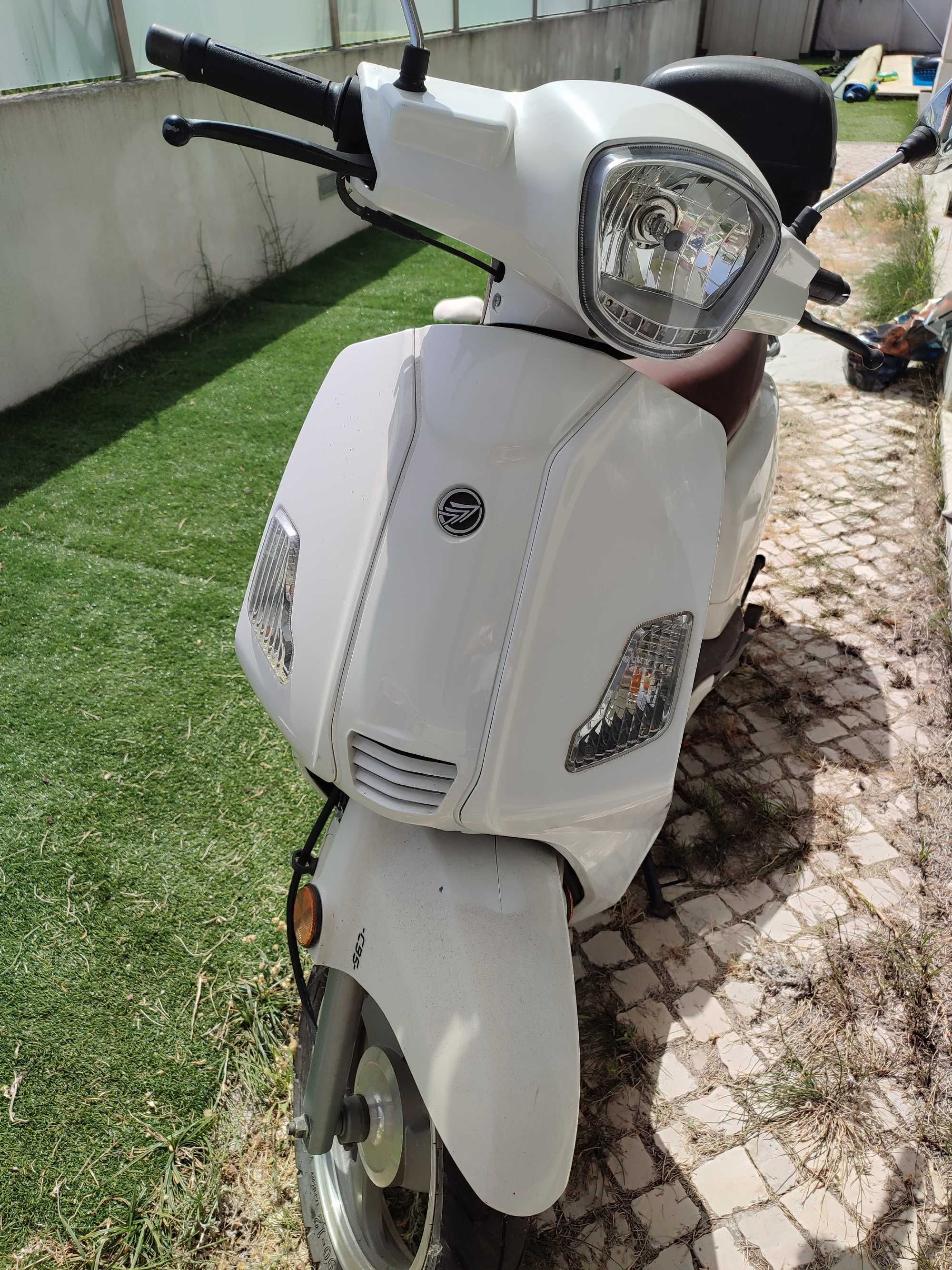 Mota Scooter Zahara como nova